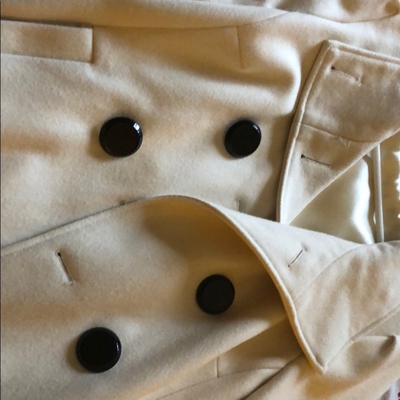 Beautiful white wool coat - Picture 3 of 5